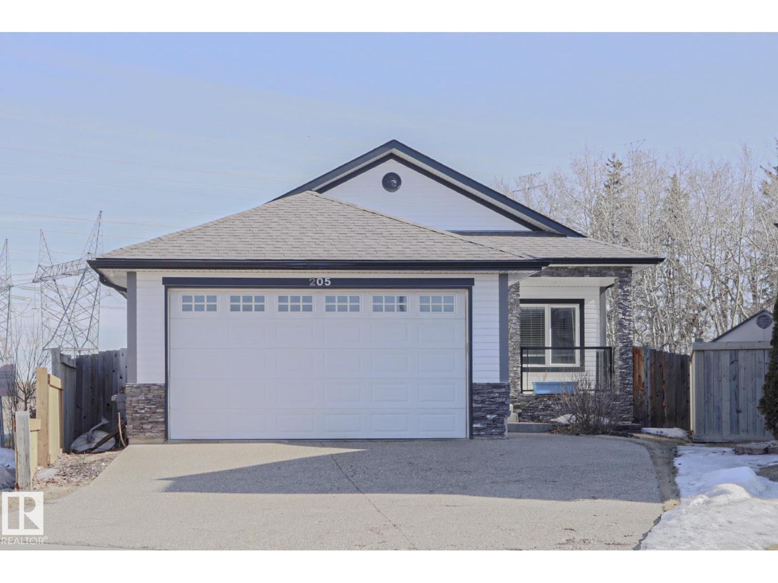 4 bed 3 bath single family at 205 79 ST SW SW — $532,900