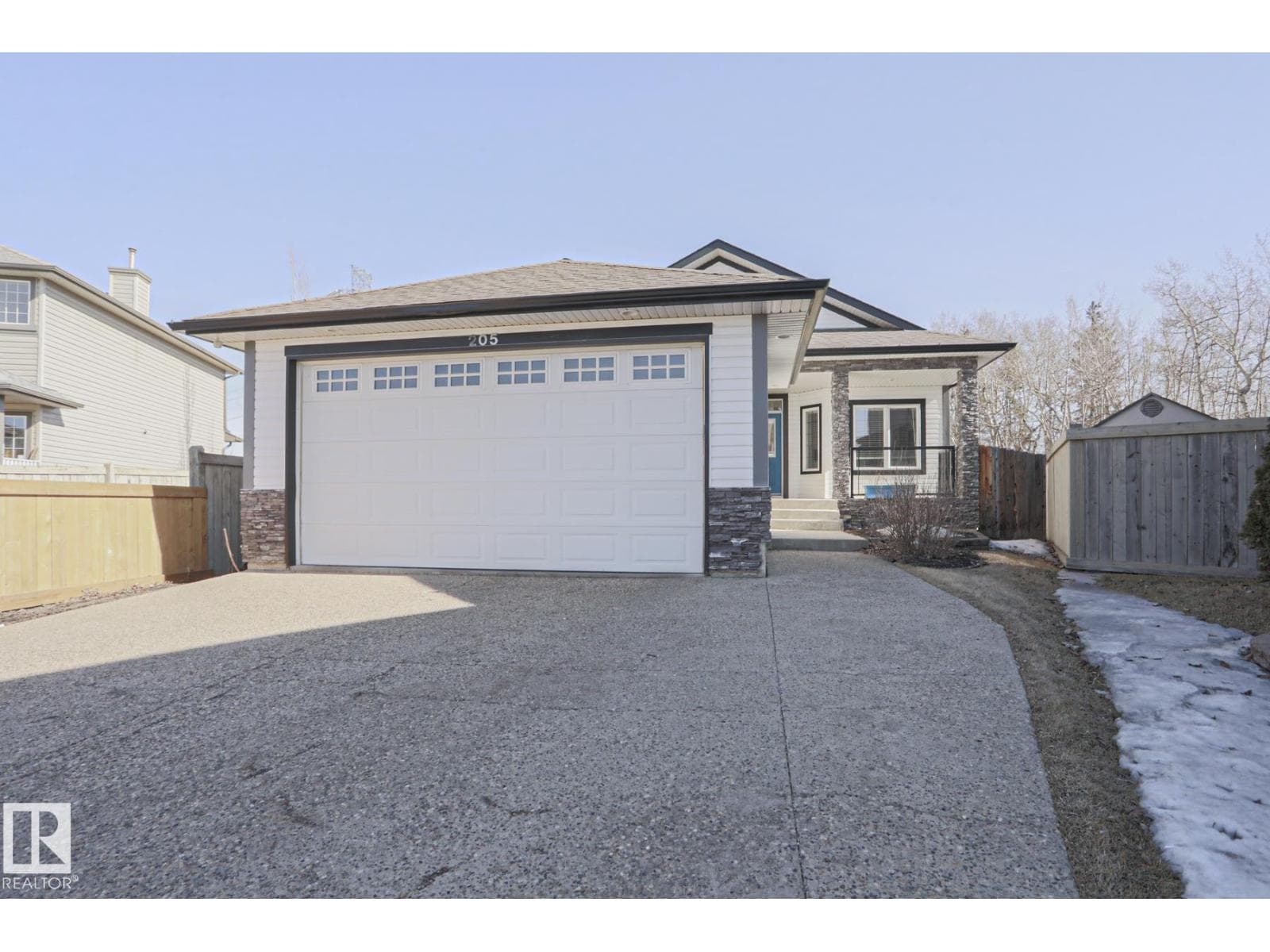 205 79 ST SW SW photo 2