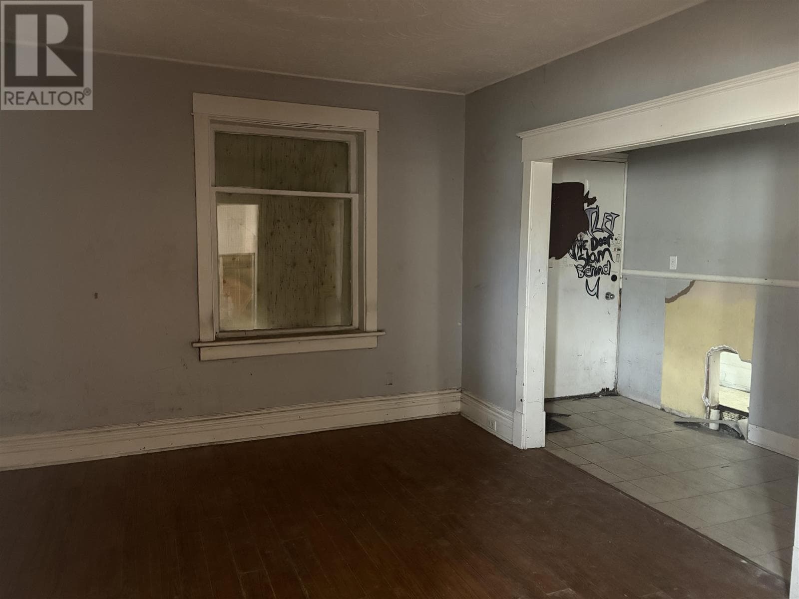 231 Brown ST photo 5