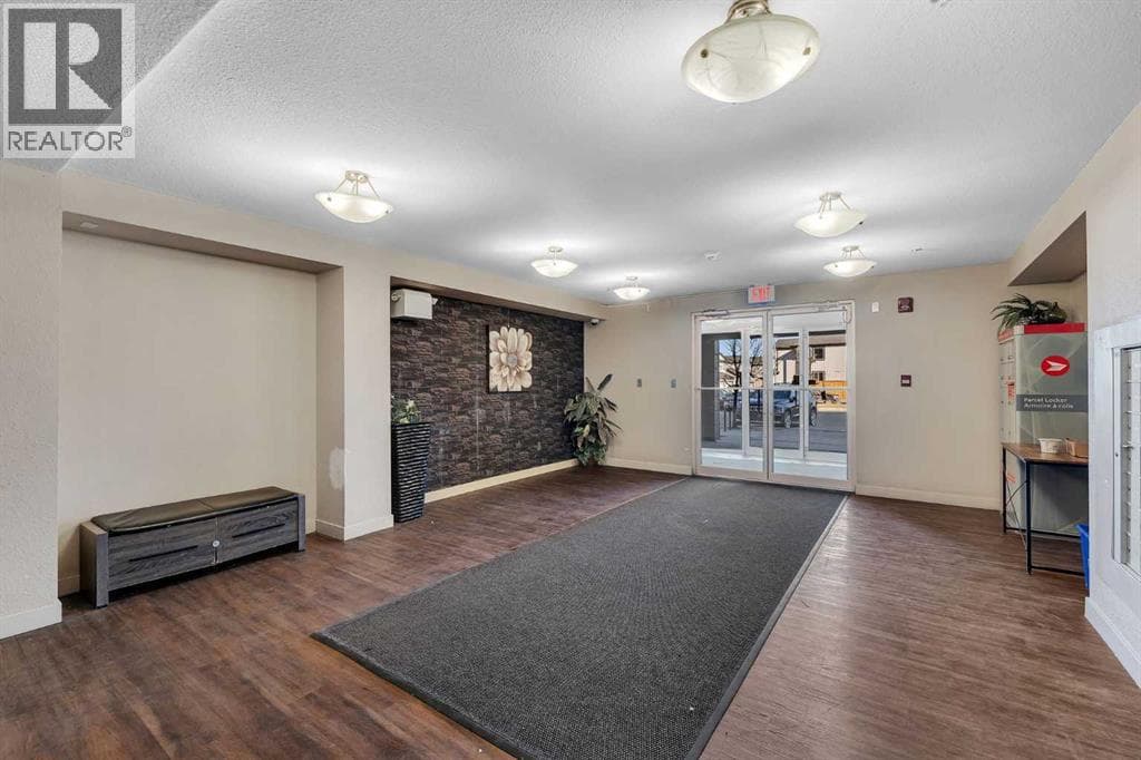 318, 7210 80 Avenue NE photo 5