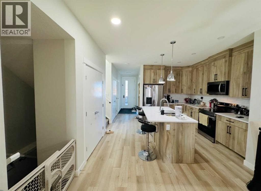628 Cornerstone Boulevard NE photo 2