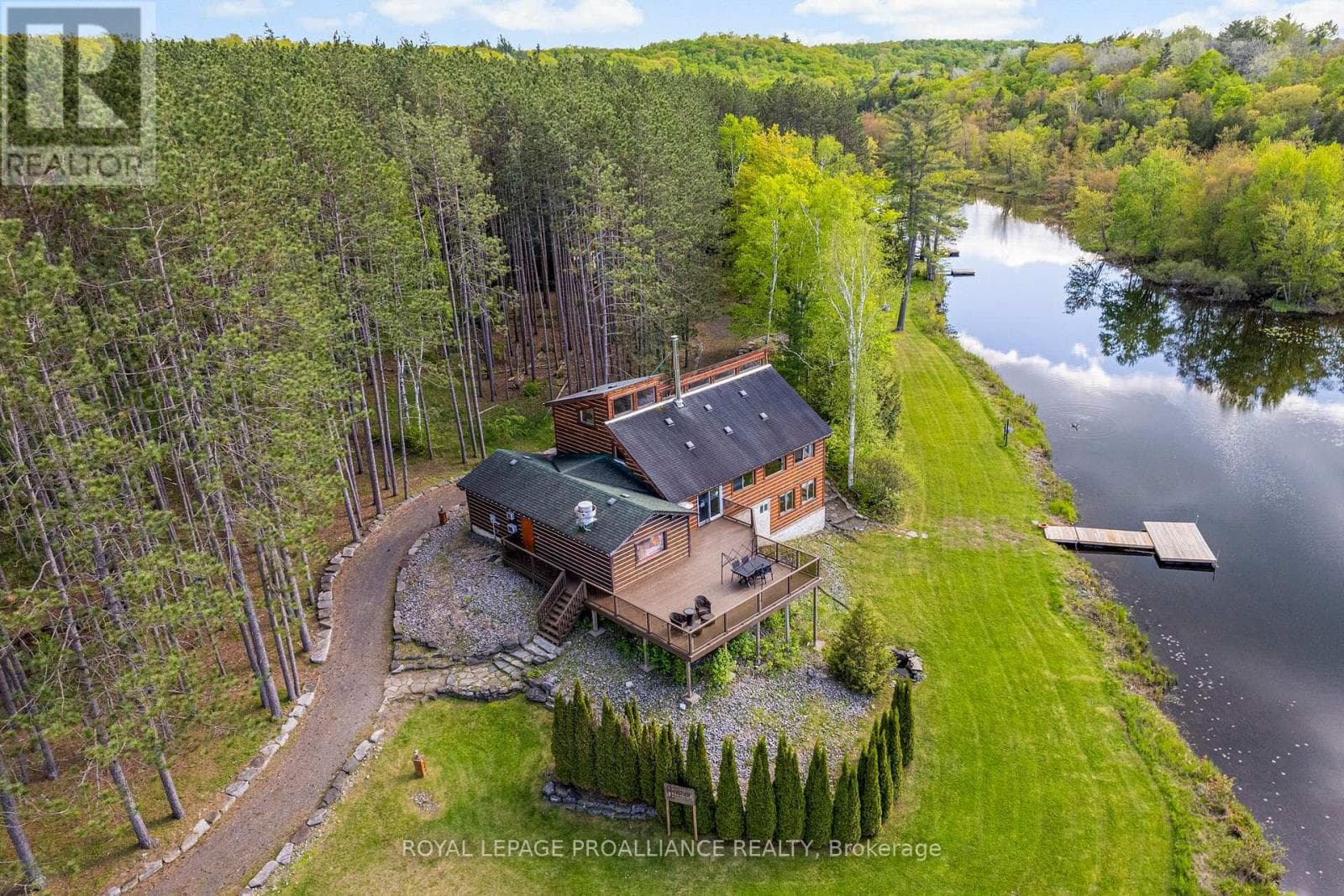 16 BEAVER CREEK LANE photo 5