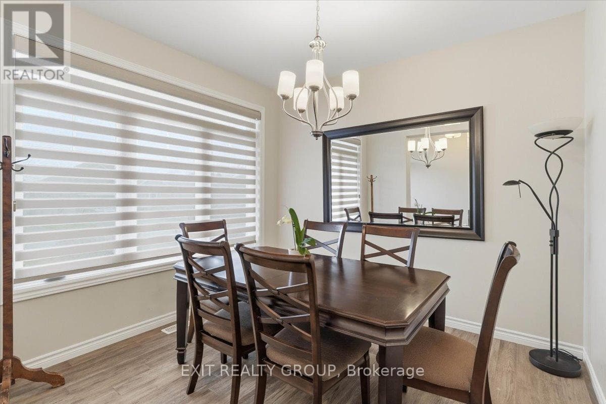 55 STONECREST BOULEVARD photo 4