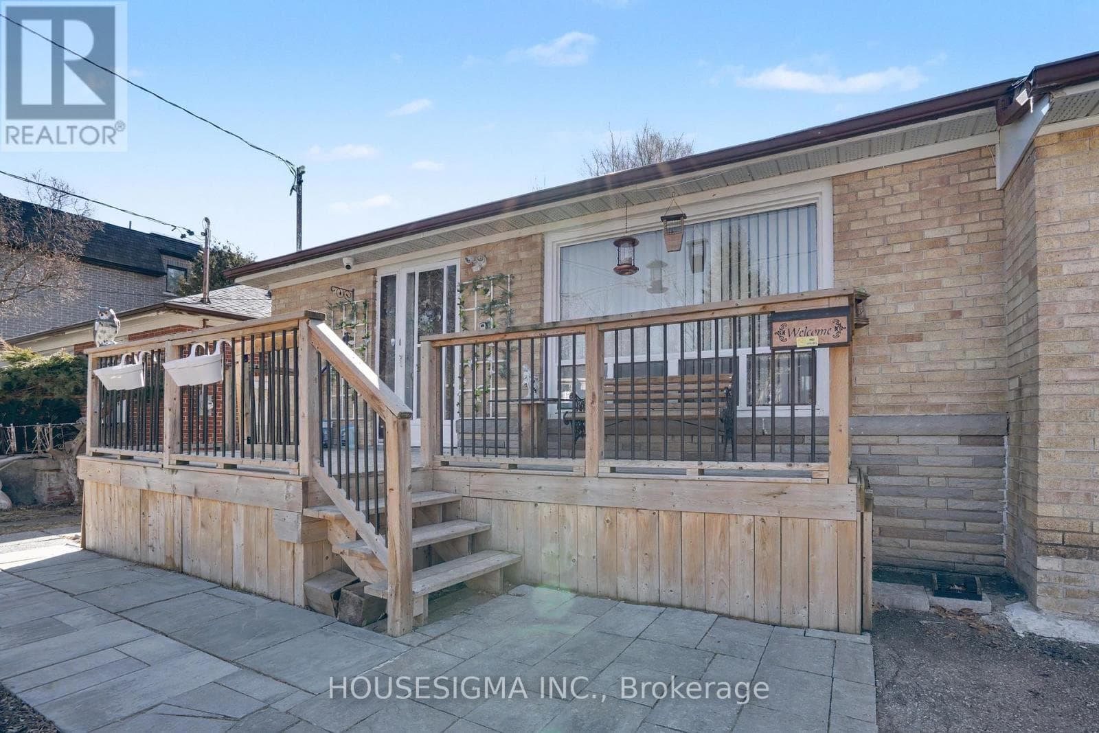 257 OLIVE AVENUE photo 3