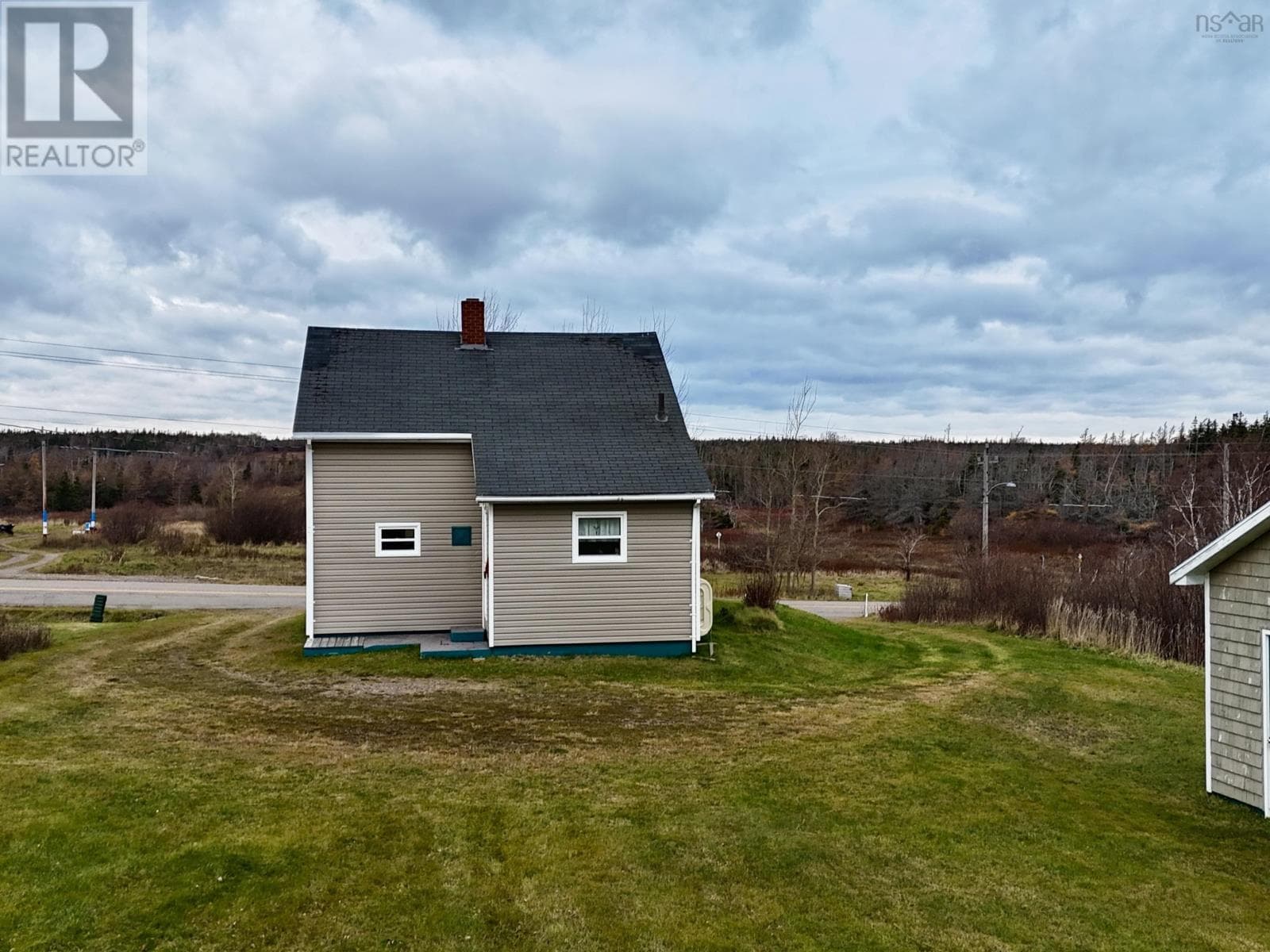 1266 Back Road photo 2