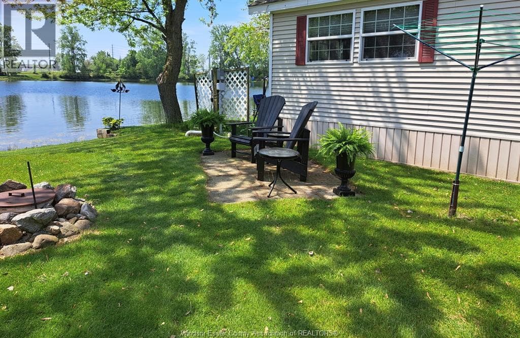 16 MULBERRY LANE photo 2
