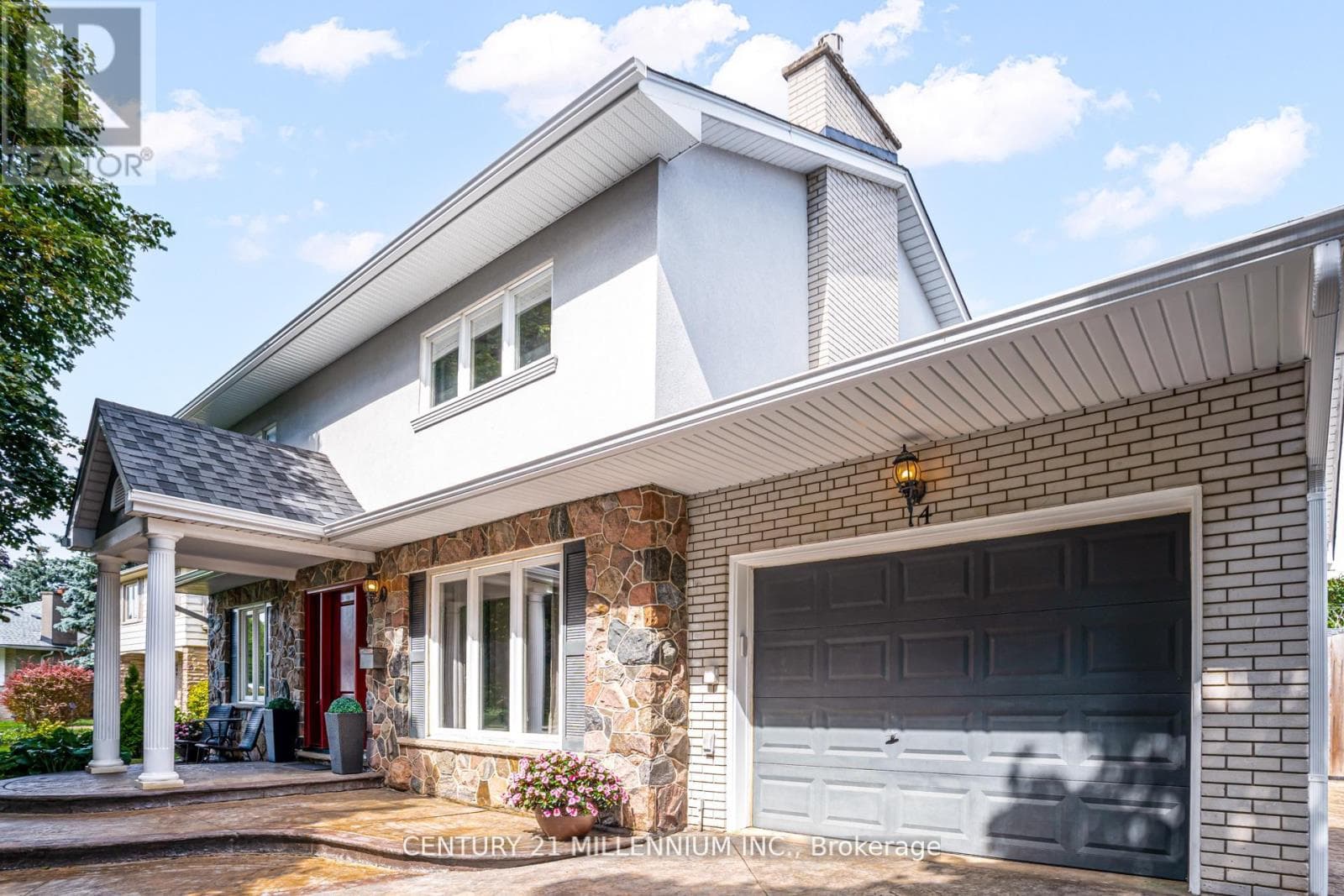 14 GREYSTONE CRESCENT photo 2
