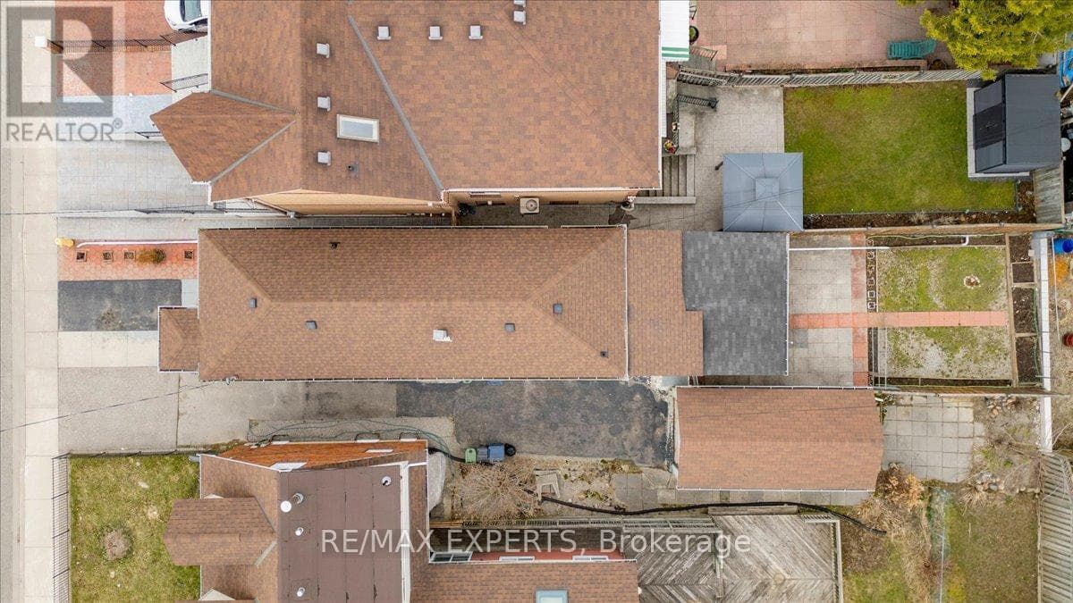 140 NORTHLAND AVENUE photo 4
