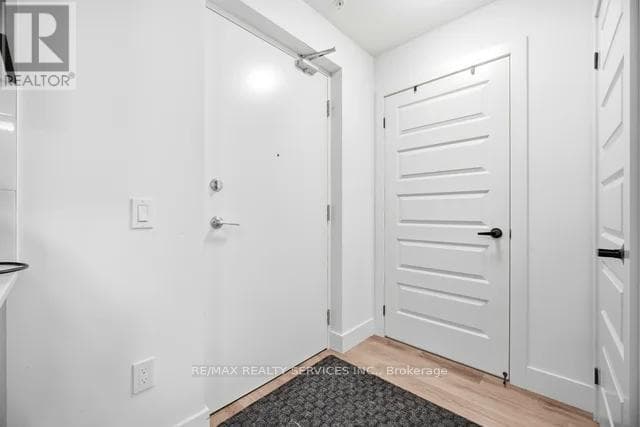 309 - 1101 LACKNER PLACE photo 5