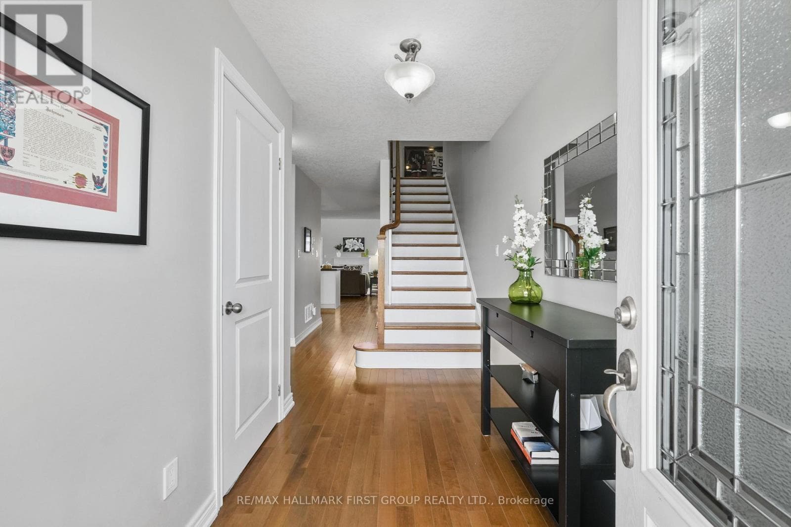11 BIGWOOD CRESCENT photo 5