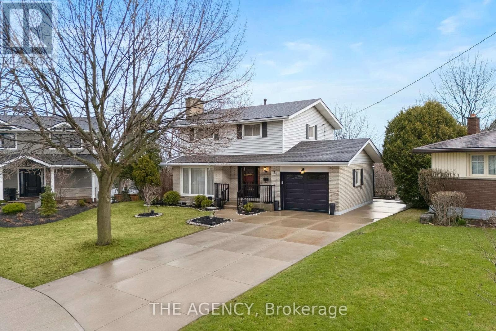 5 bed 3 bath single family at 36 BUCKINGHAM DRIVE — $924,900