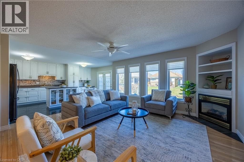 18 CAROLINA Way photo 2