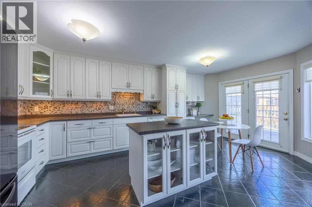 18 CAROLINA Way photo 4
