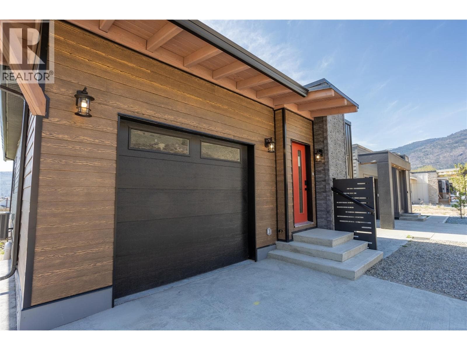 1217 Copper Road photo 4