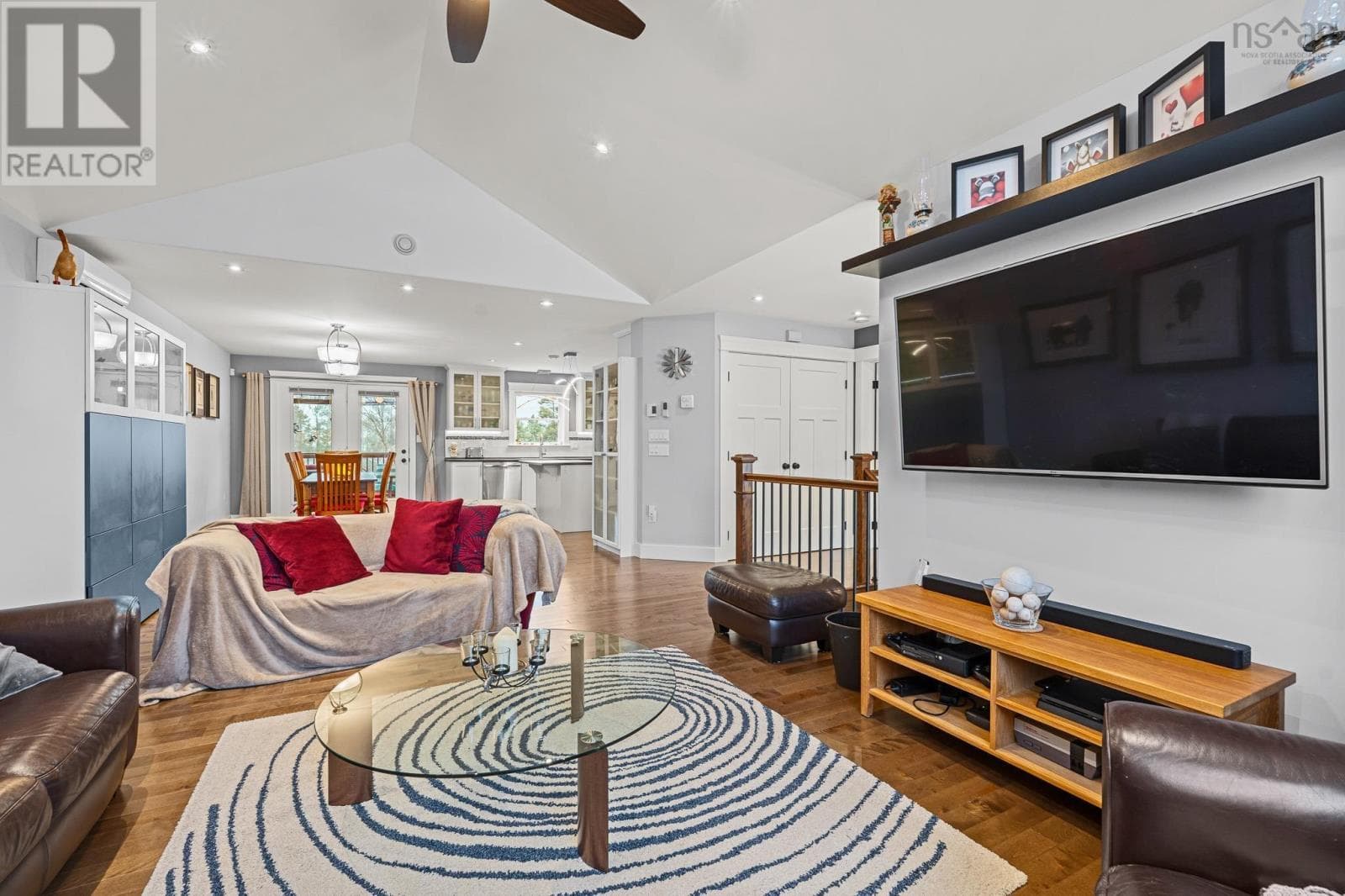 490 Celebration Drive photo 4
