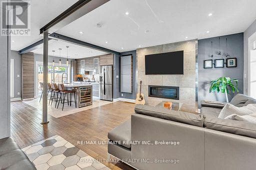 10 OAKDENE CRESCENT photo 5