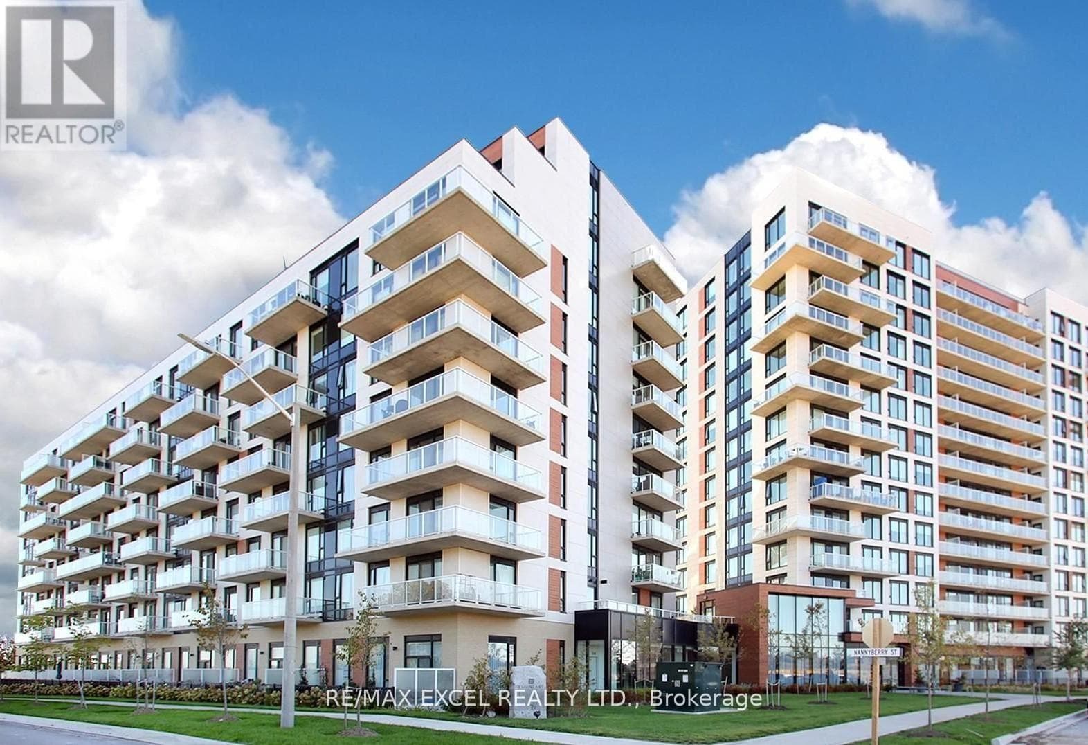 407 - 6 DAVID EYER ROAD E photo 2