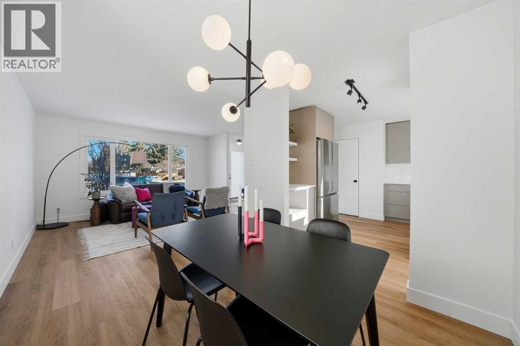 4225 33 Street photo 3
