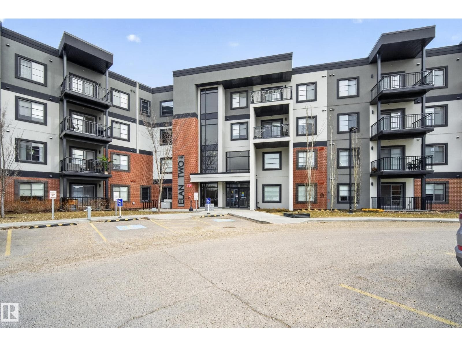 #127 1154 ADAMSON DR SW photo 2