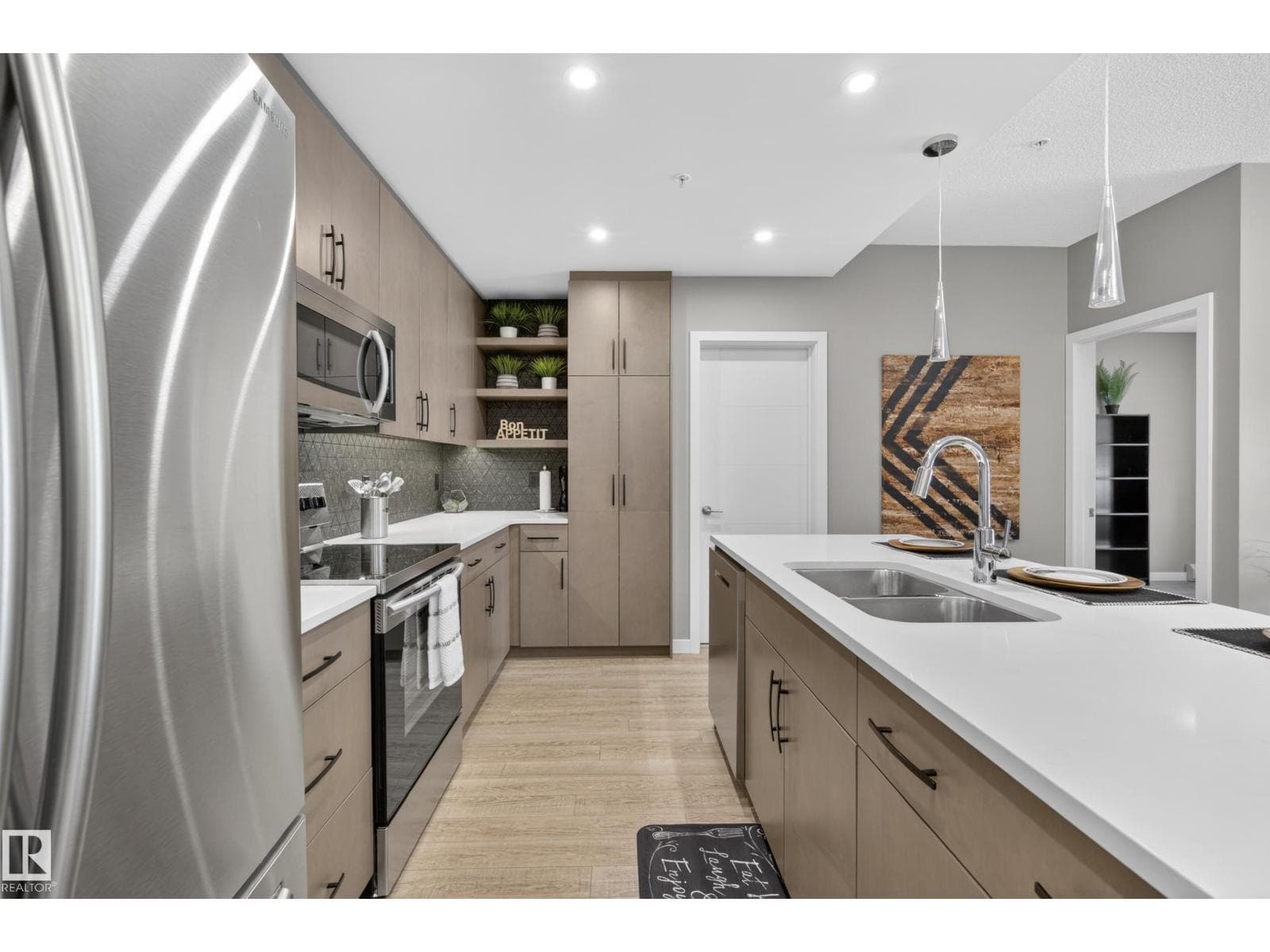 #127 1154 ADAMSON DR SW photo 5