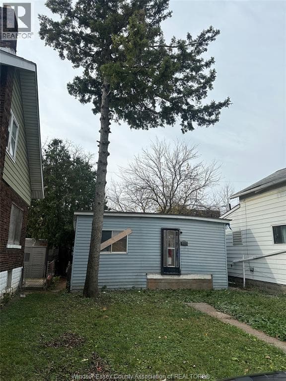 1679 HIGHLAND photo 2