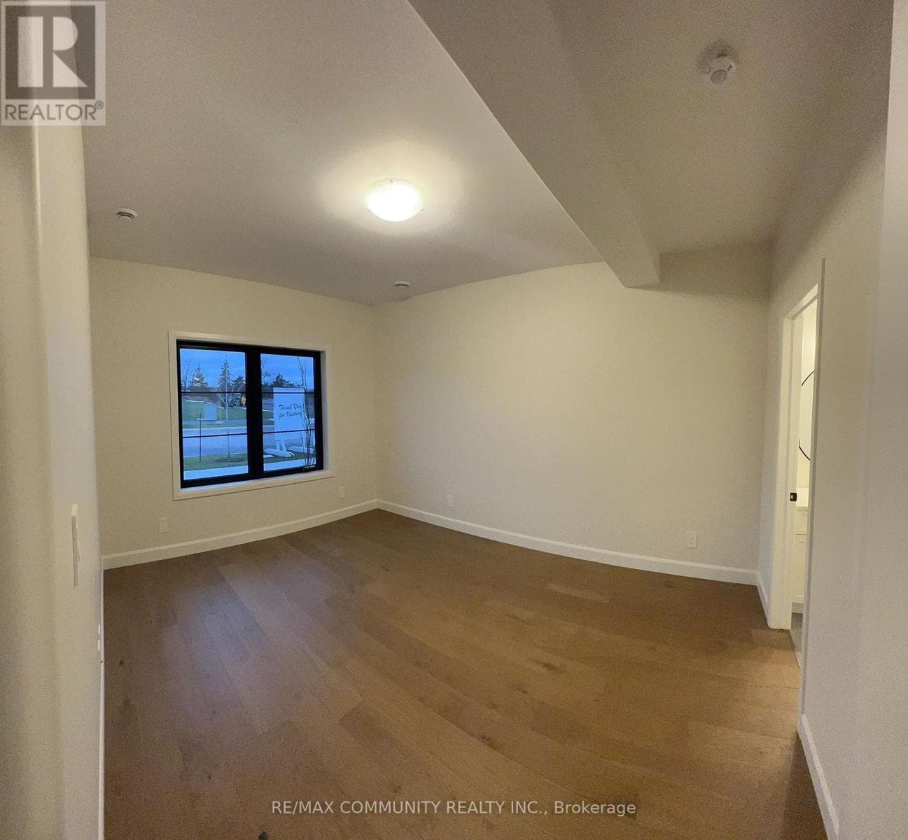 96 RIVERSTONE WAY photo 4