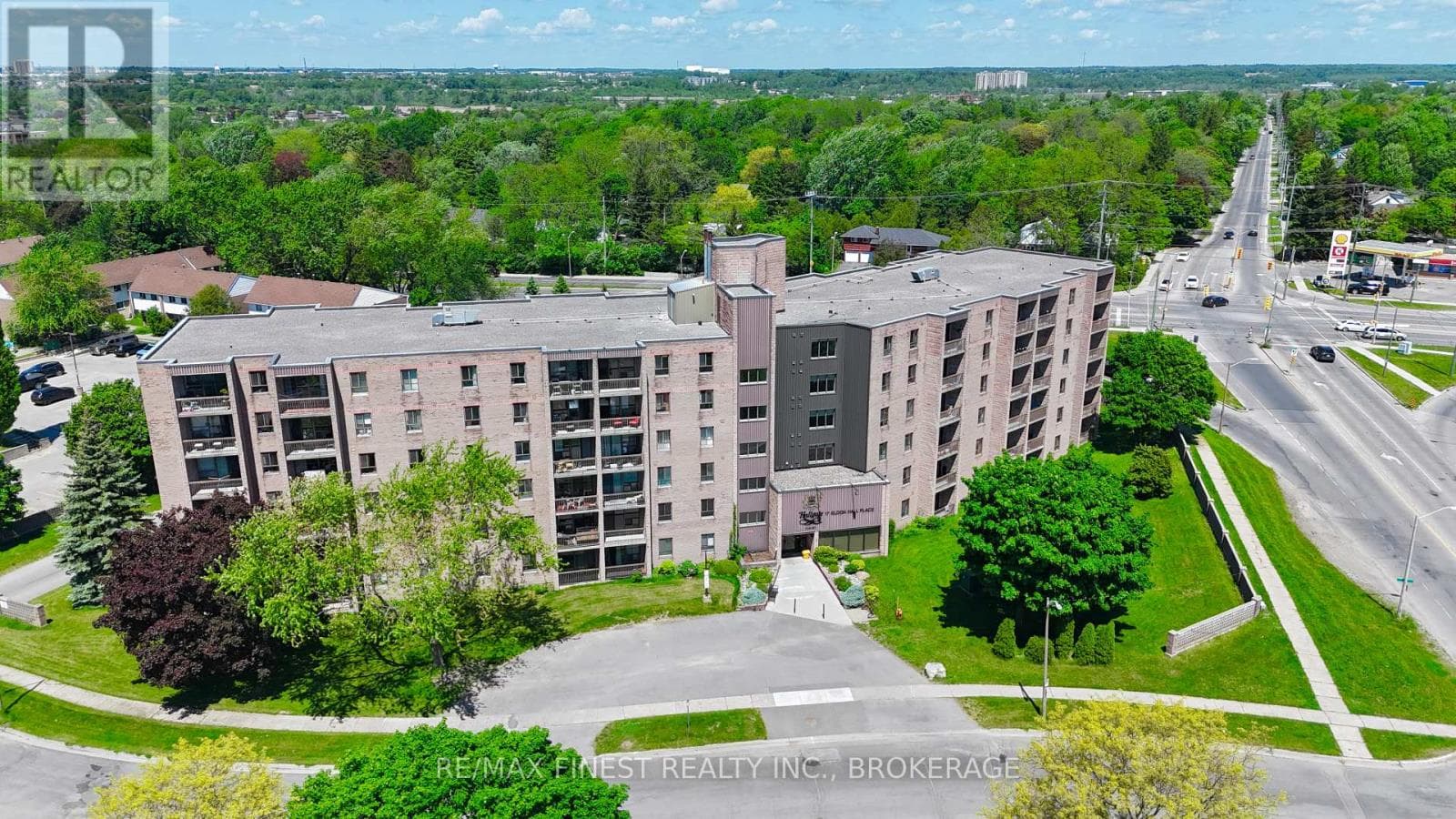602 - 17 ELDON HALL PLACE photo 2