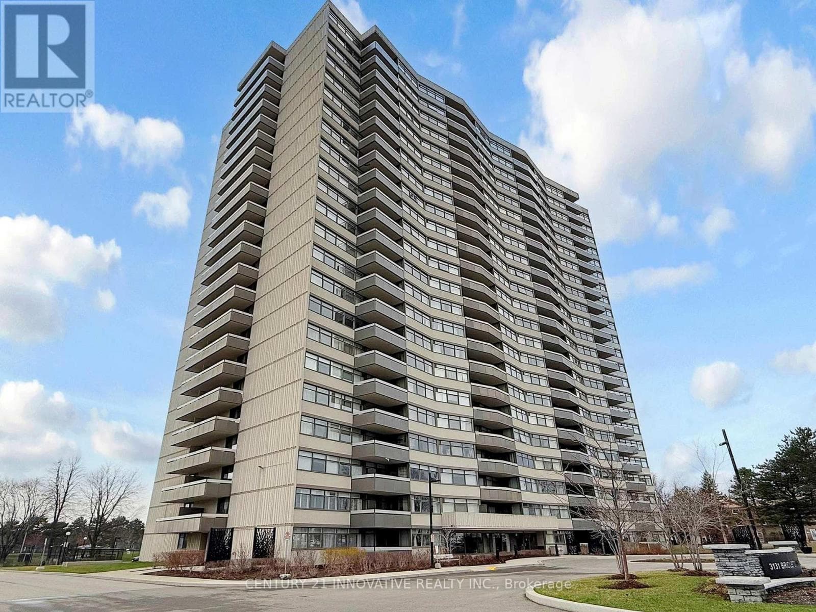 3 bed 3 bath single family at 1702 - 3131 BRIDLETOWNE CIRCLE — $589,900