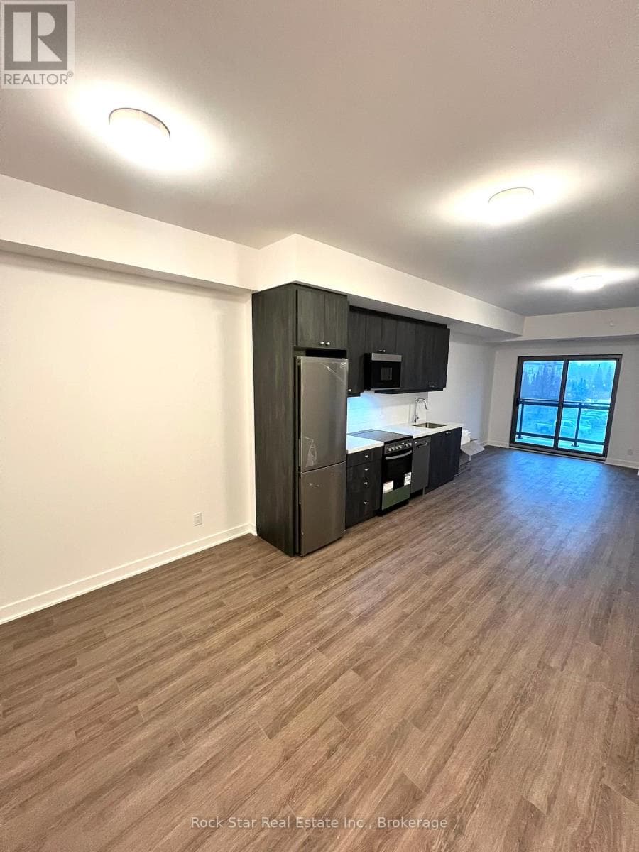 306 - 55 CLARINGTON BOULEVARD photo 3