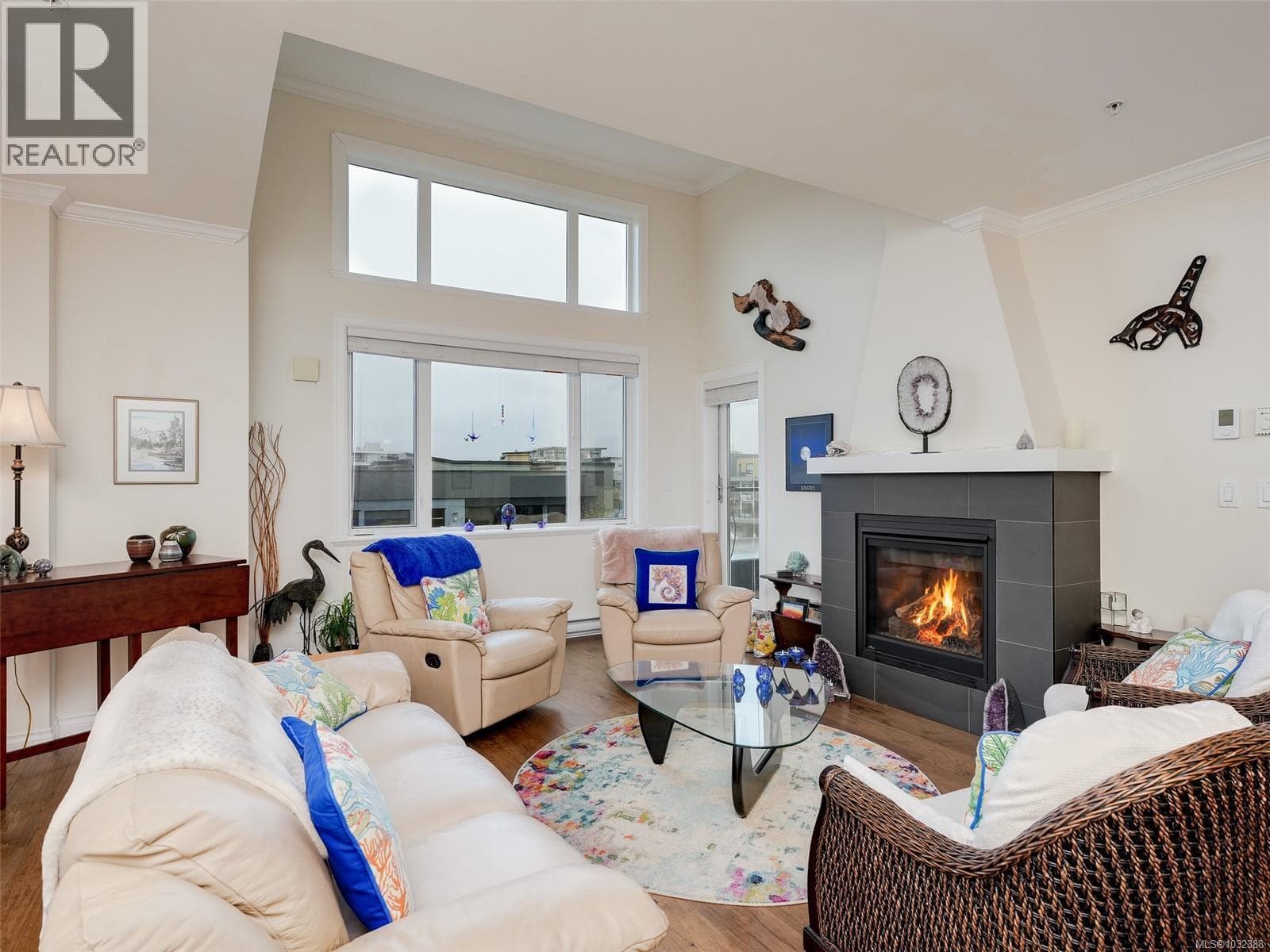 401 2409 Bevan Ave photo 2