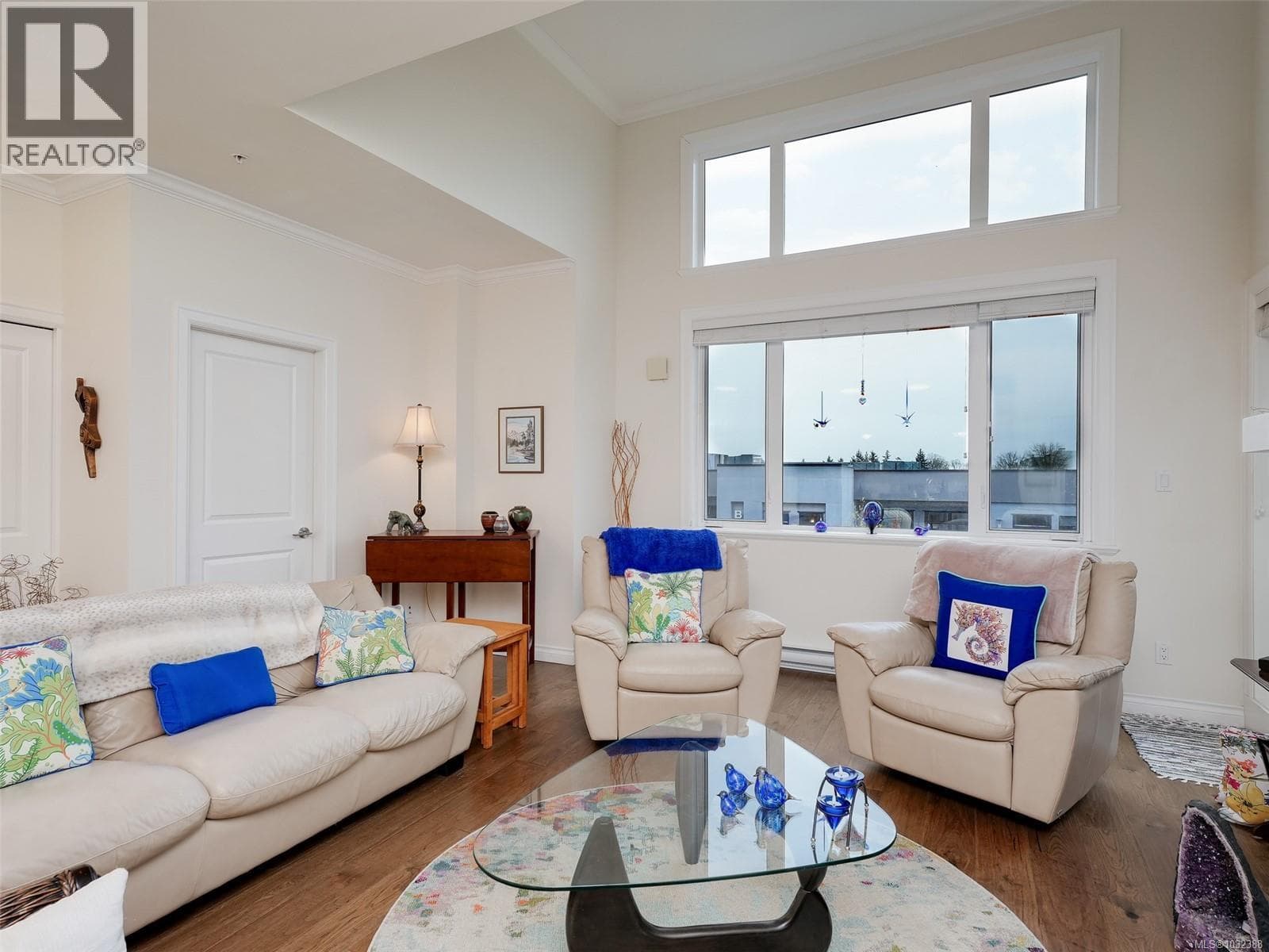 401 2409 Bevan Ave photo 4