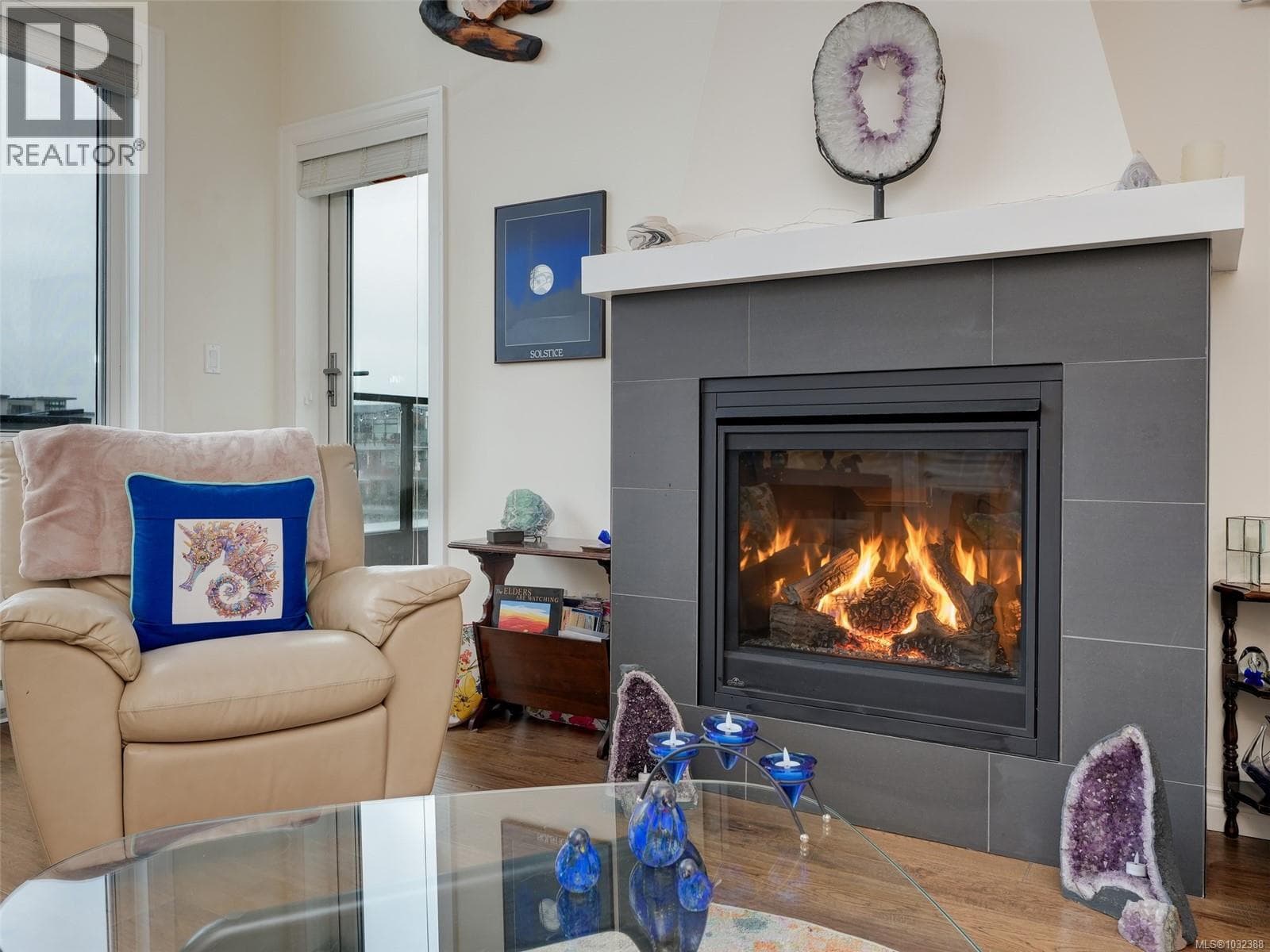 401 2409 Bevan Ave photo 5