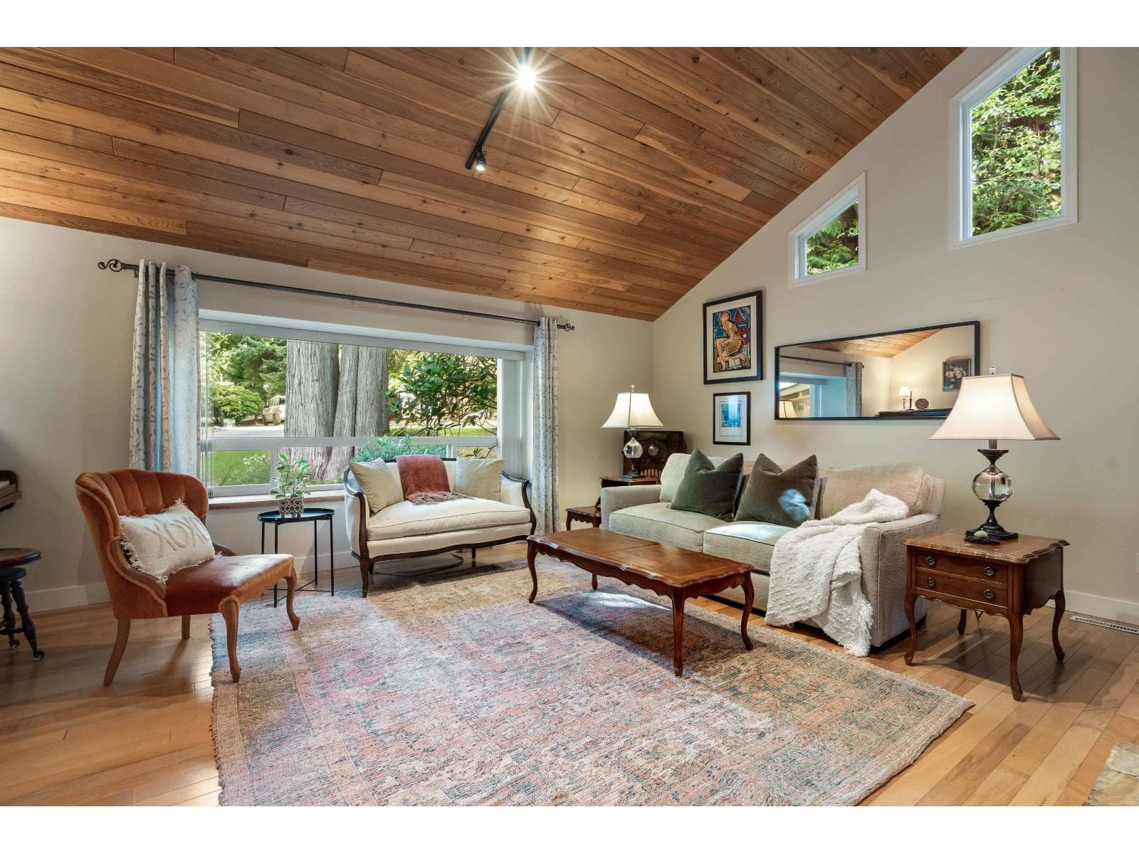 13247 17A AVENUE photo 4