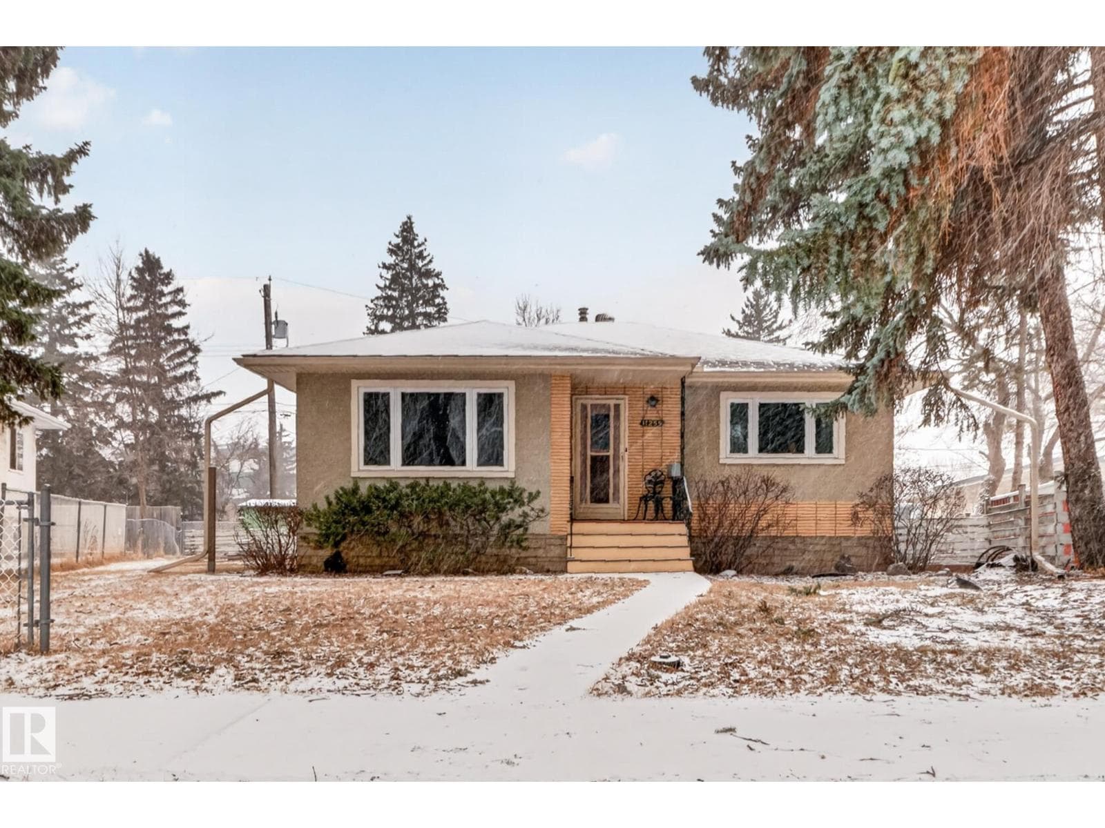 3 bed 2 bath single family at 11255 71 AV NW — $475,000