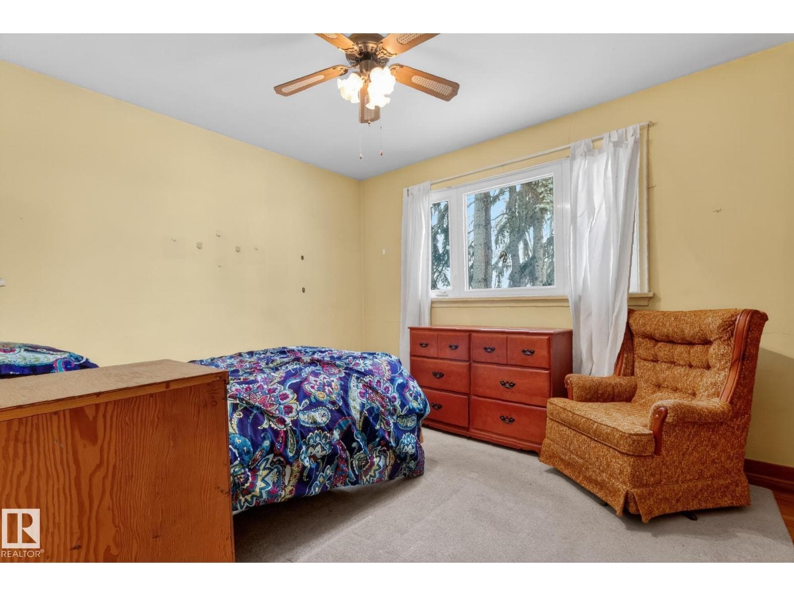 11255 71 AV NW photo 5