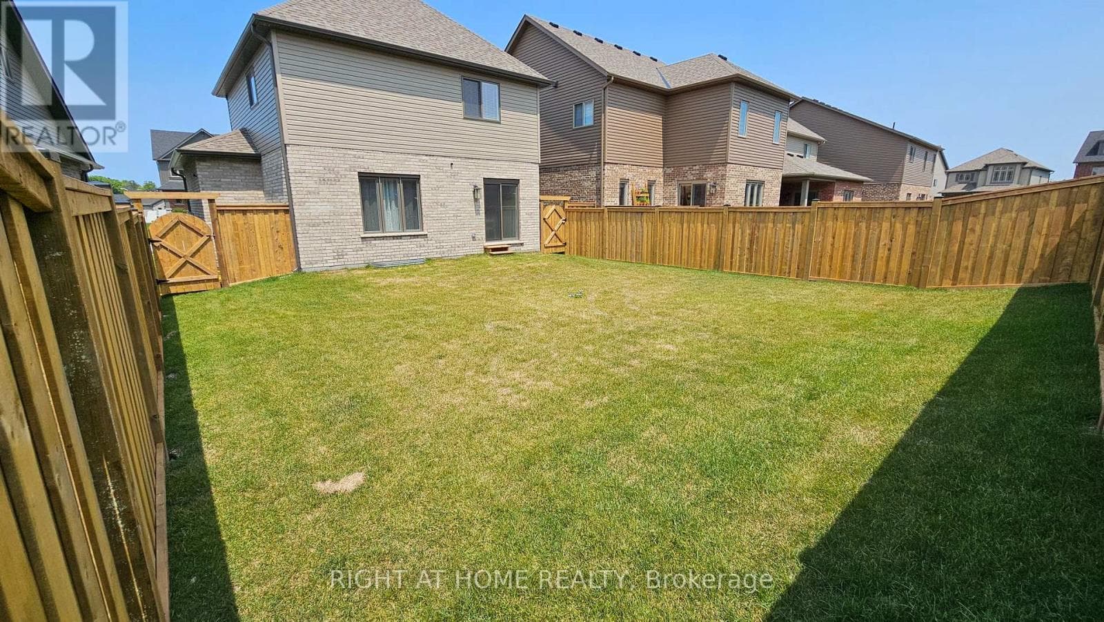 12 MITCHELL AVENUE photo 3