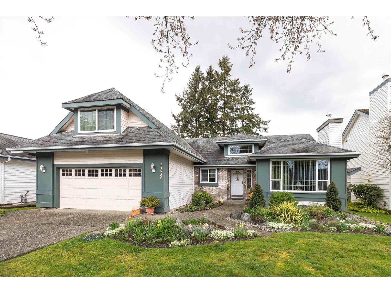3 bed 2 bath single family at 21930 46 AVENUE — $1,374,900