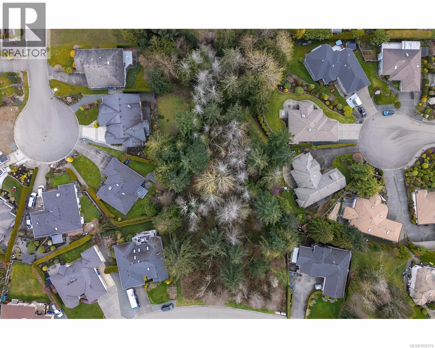 PROP LOT B FAIRWAYS Dr photo 2
