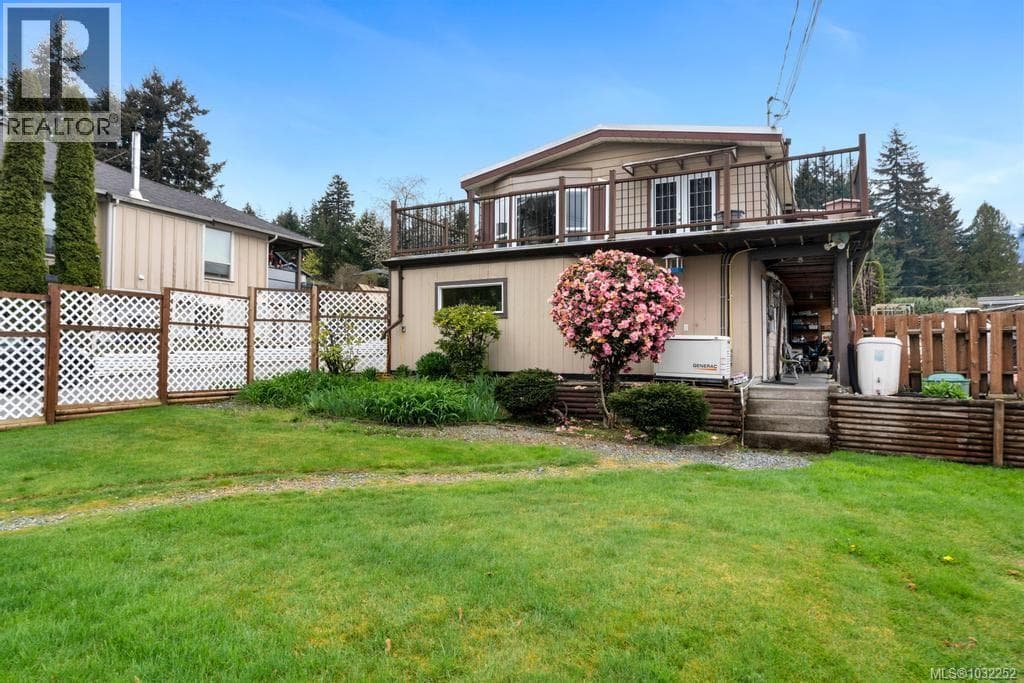 6 bed 5 bath single family at 11090 Chemainus Rd — $969,000