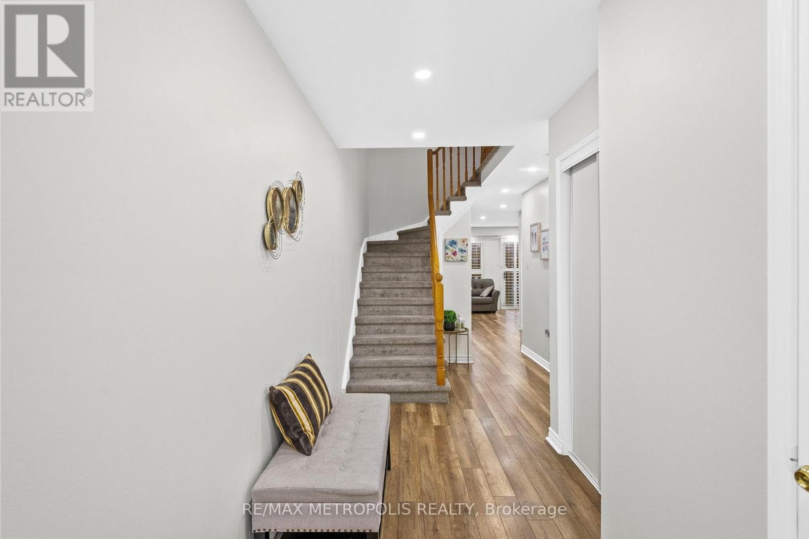 59 - 200 CRESTHAVEN ROAD photo 5