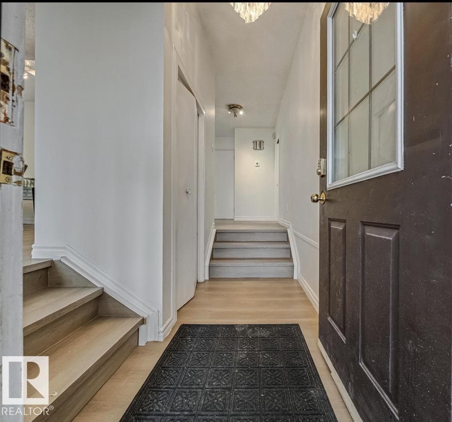 2831 36 ST NW photo 2