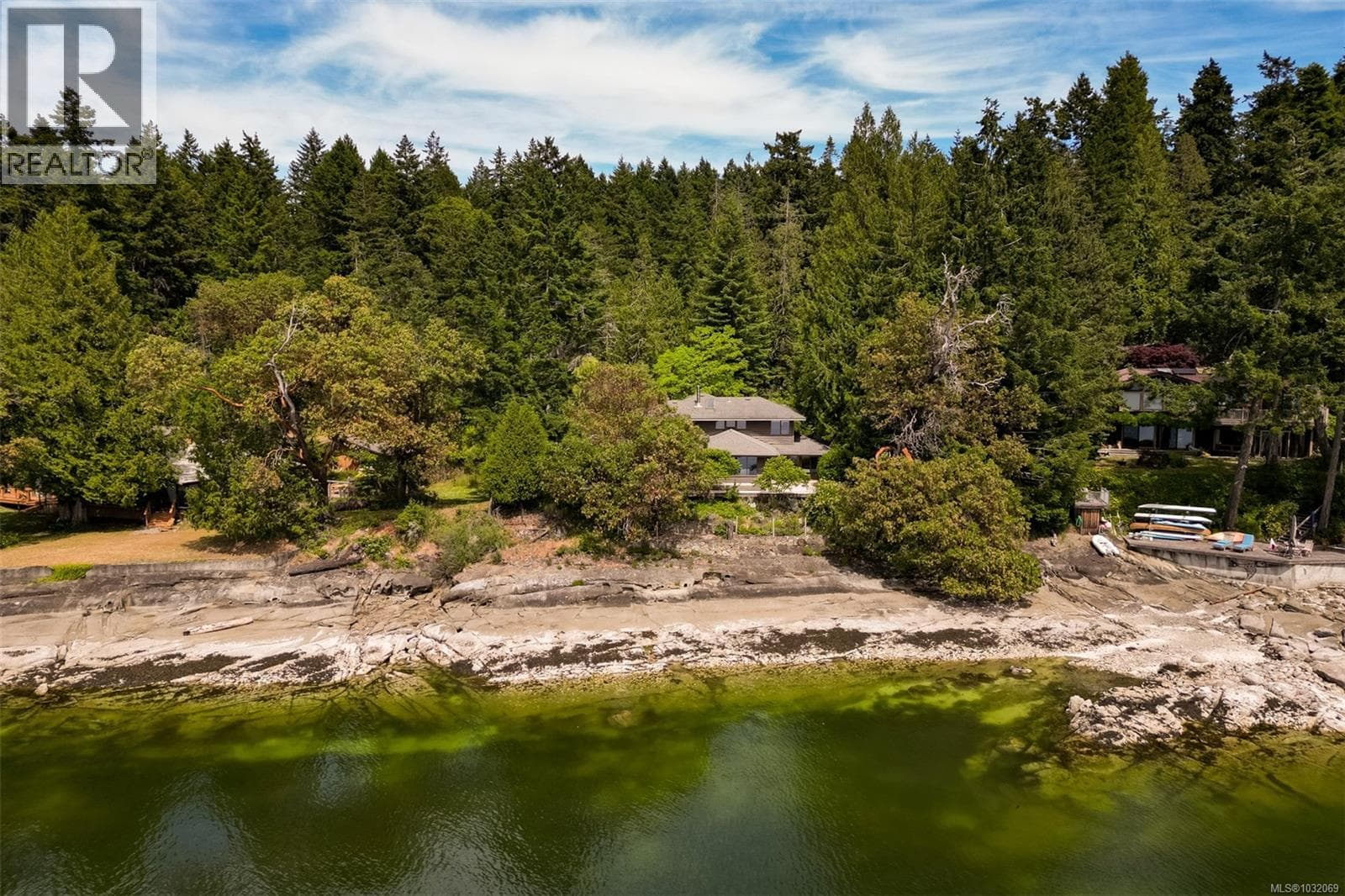 3 bed 3 bath single family at 114 Arbutus Rd — $2,275,000