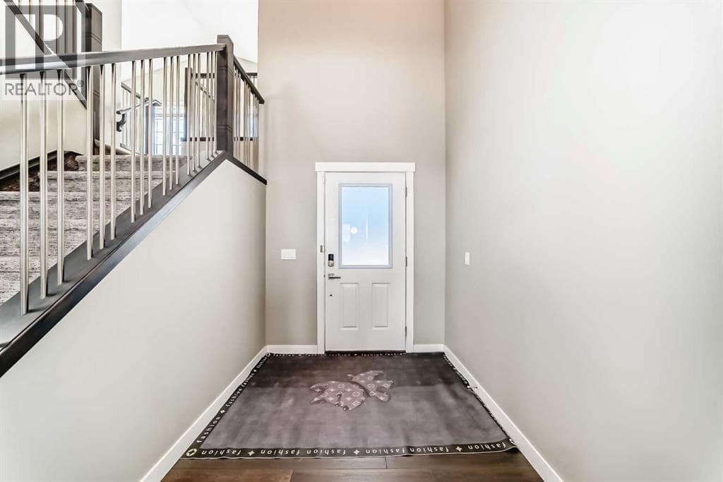 184 Sherview Grove NW photo 2