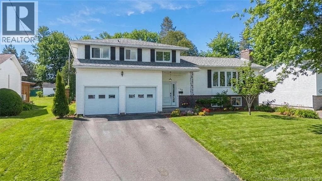 5 bed 3 bath single family at 186 Willingdon Street — $599,900