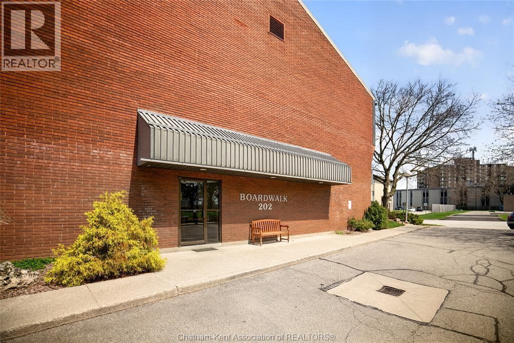 2 bed 1 bath single family at 202 CAMPUS PARKWAY Unit# 306 — $249,900