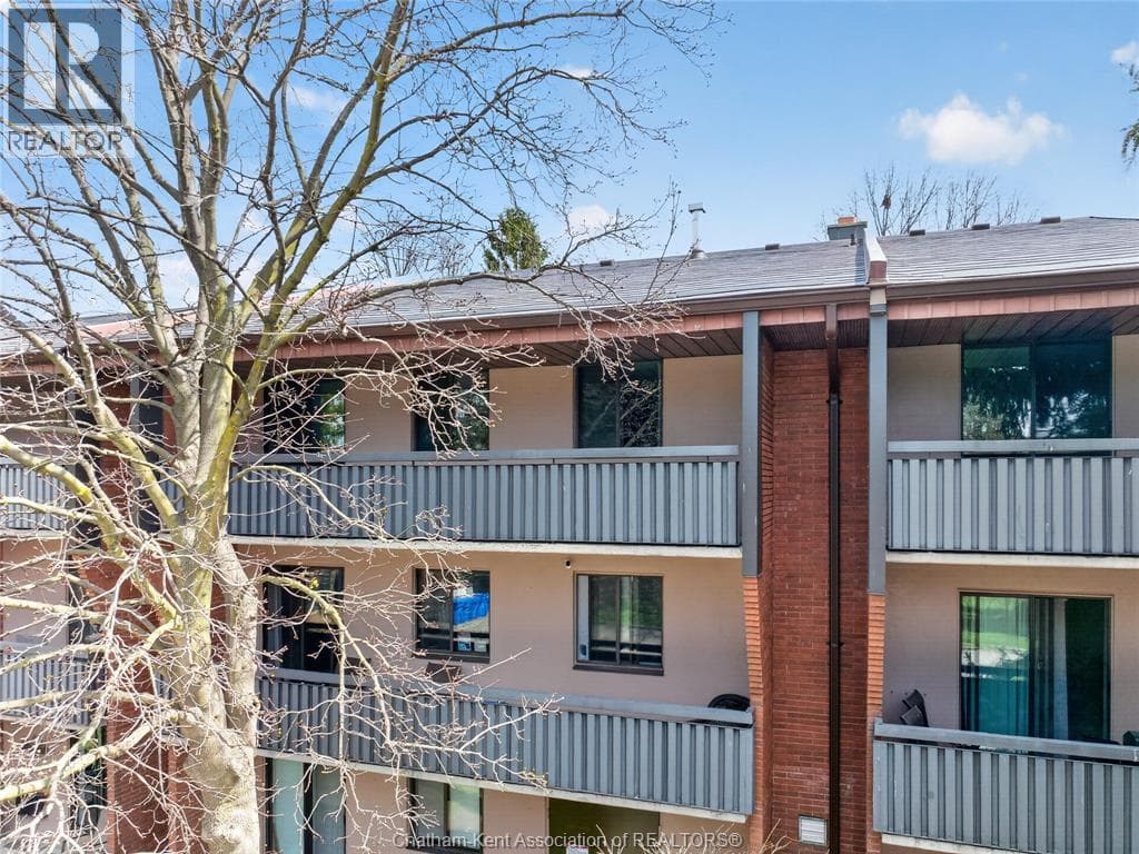 202 CAMPUS PARKWAY Unit# 306 photo 2