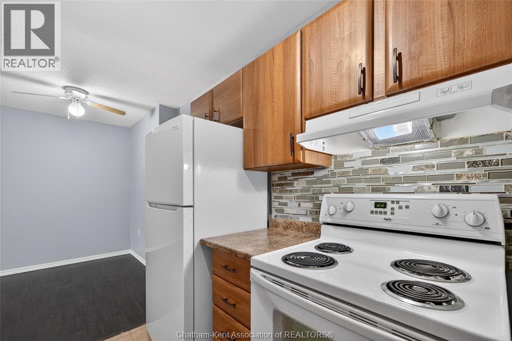 202 CAMPUS PARKWAY Unit# 306 photo 4