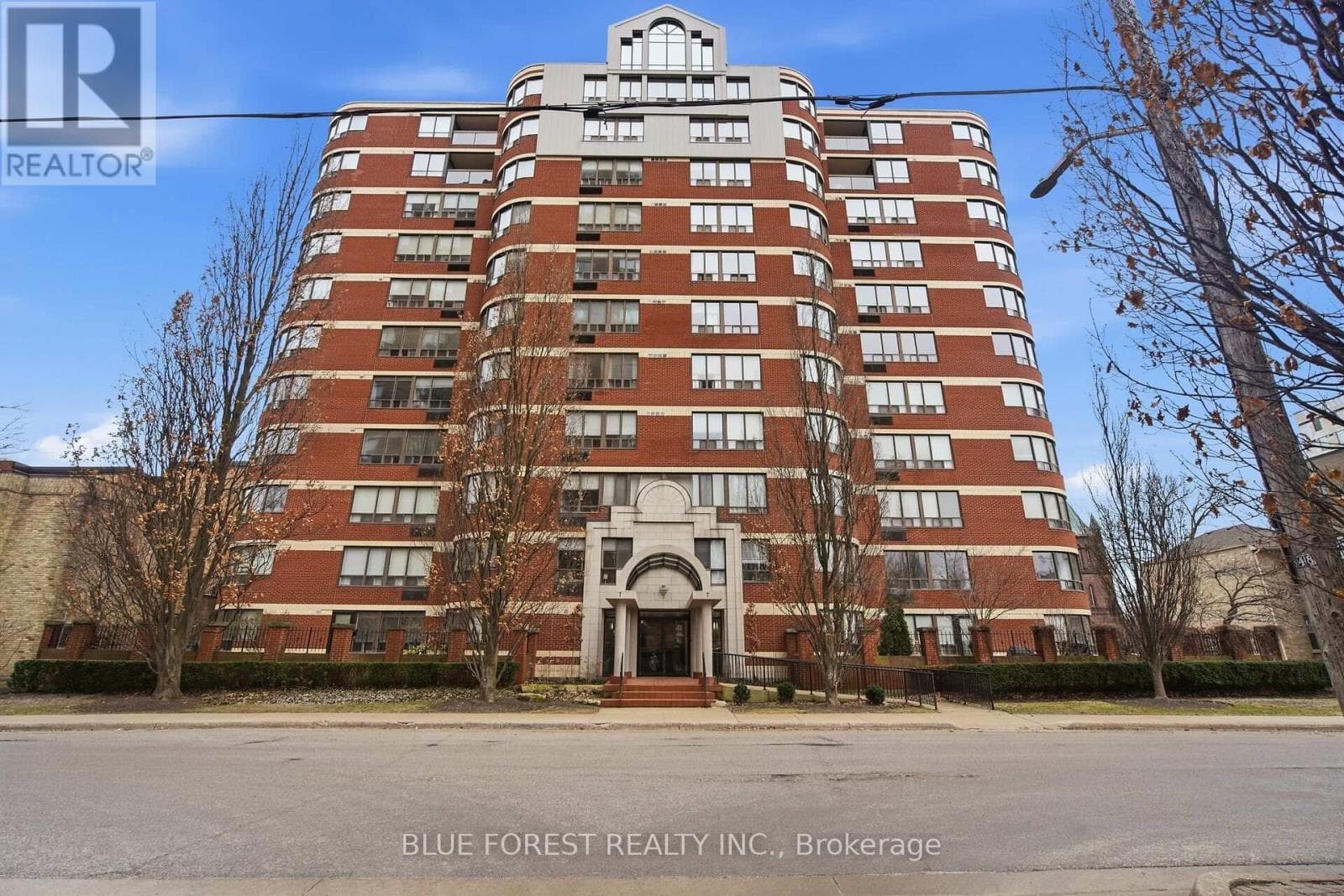 2 bed 2 bath single family at 501 - 7 PICTON STREET — $399,000