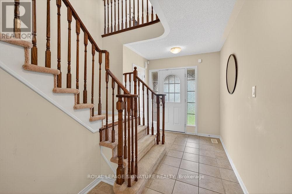 787 MCCUE DRIVE photo 4