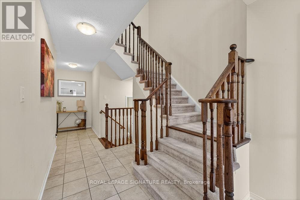 787 MCCUE DRIVE photo 3